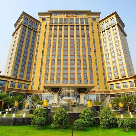 Wyndham Grand Plaza Royale Palace Chengdu Exterior foto