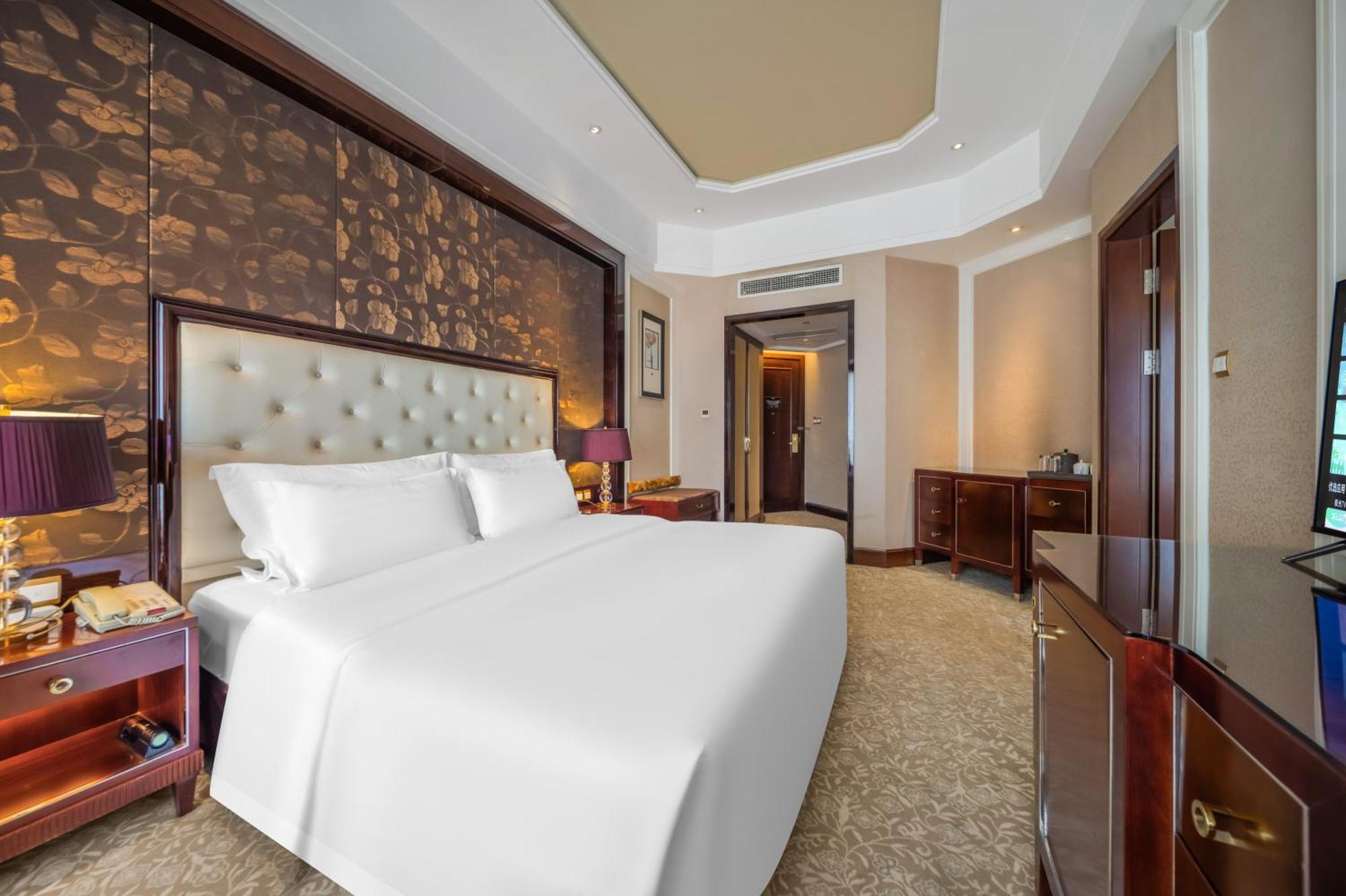Wyndham Grand Plaza Royale Palace Chengdu Exterior foto