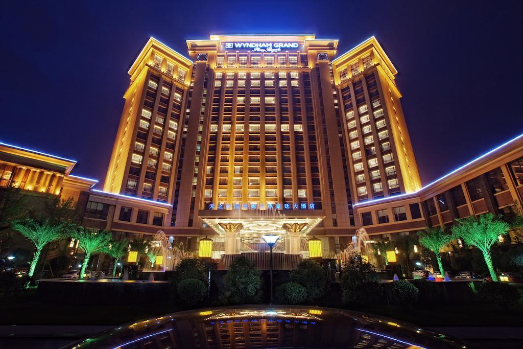 Wyndham Grand Plaza Royale Palace Chengdu Exterior foto