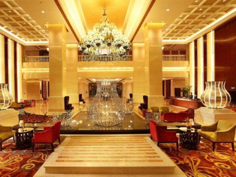 Wyndham Grand Plaza Royale Palace Chengdu Exterior foto