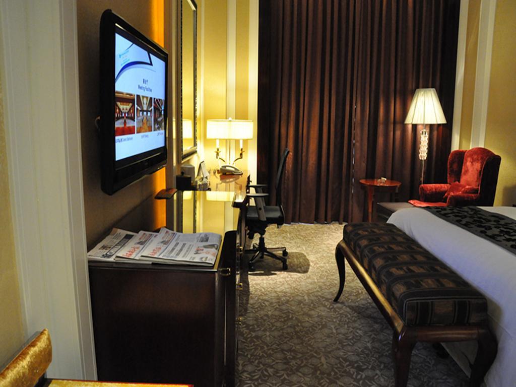 Wyndham Grand Plaza Royale Palace Chengdu Exterior foto